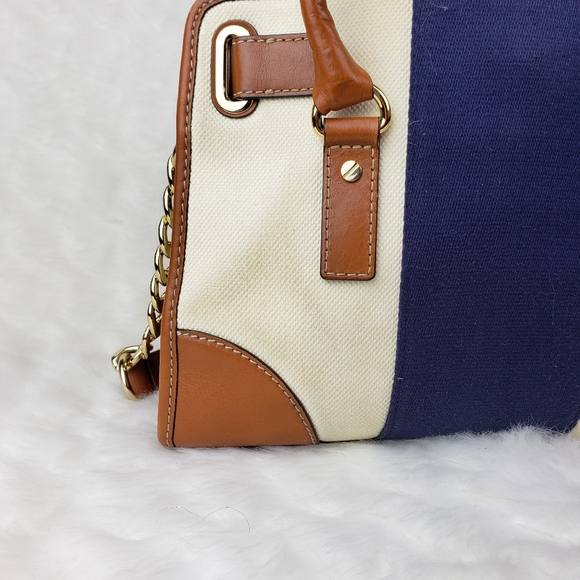 Michael Kors Hamilton Tote - Picture 10 of 15